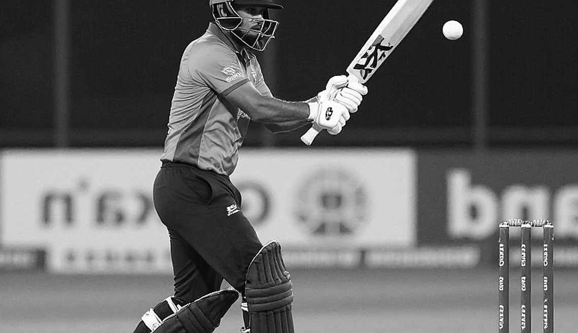 पर्स बढ़ता है, घुटना नहीं: IPL नीलामी असल में किसकी क़ीमत लगाती है